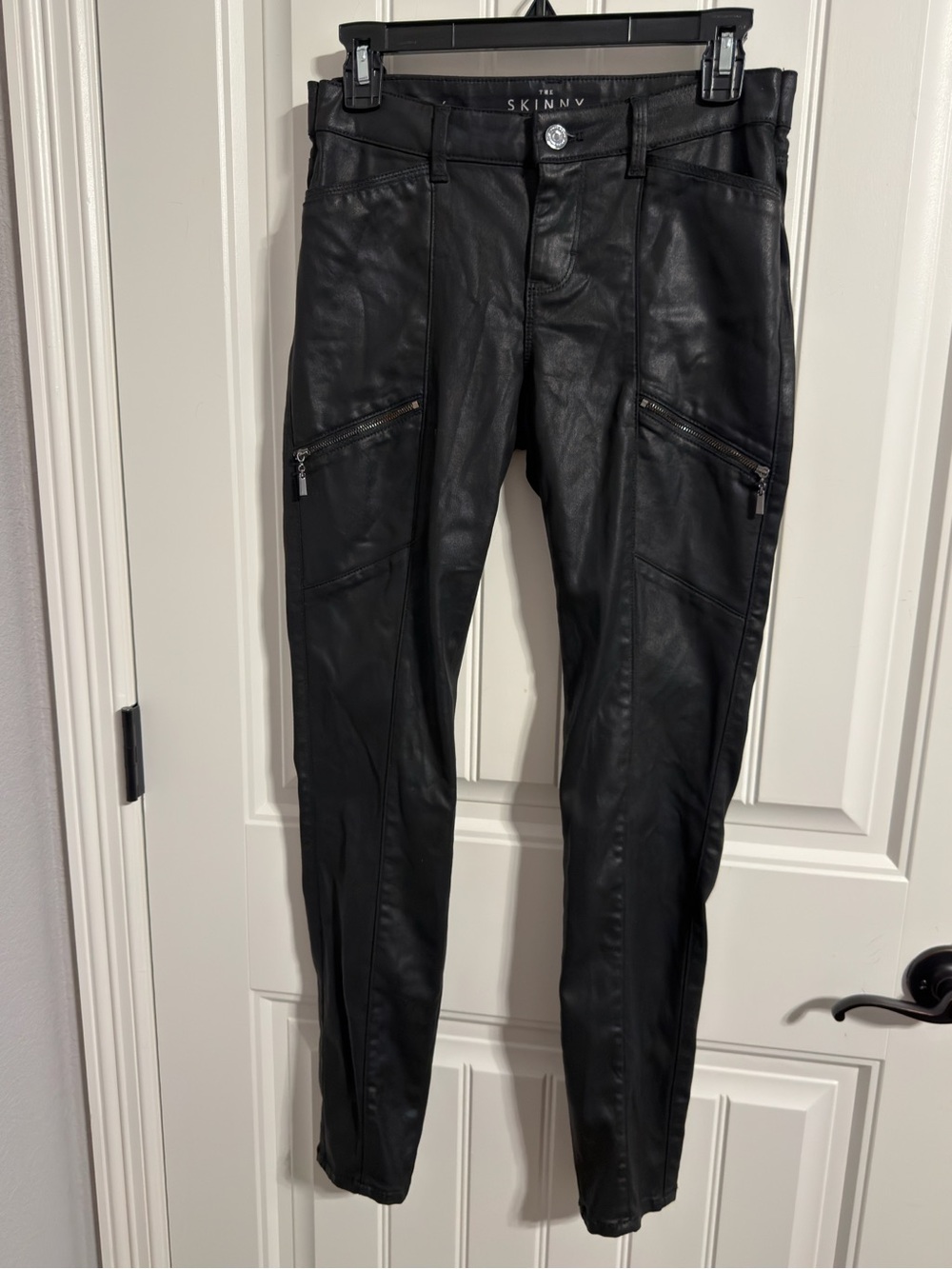 White House Black Market The Skinny Coated Moto Pants Size 4 Zipper Black